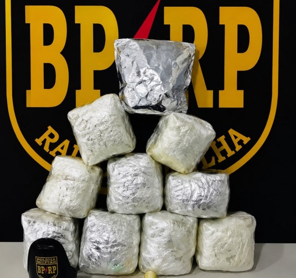 Após denúncia, PM apreende 10 kg de maconha em condomínio de Aracaju