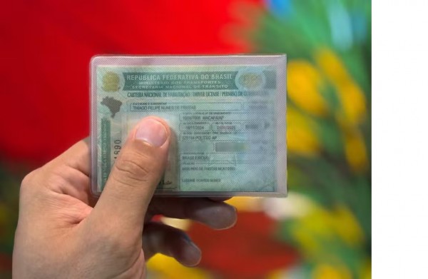 Nova CNH: como vai funcionar a renovação automática e de graça